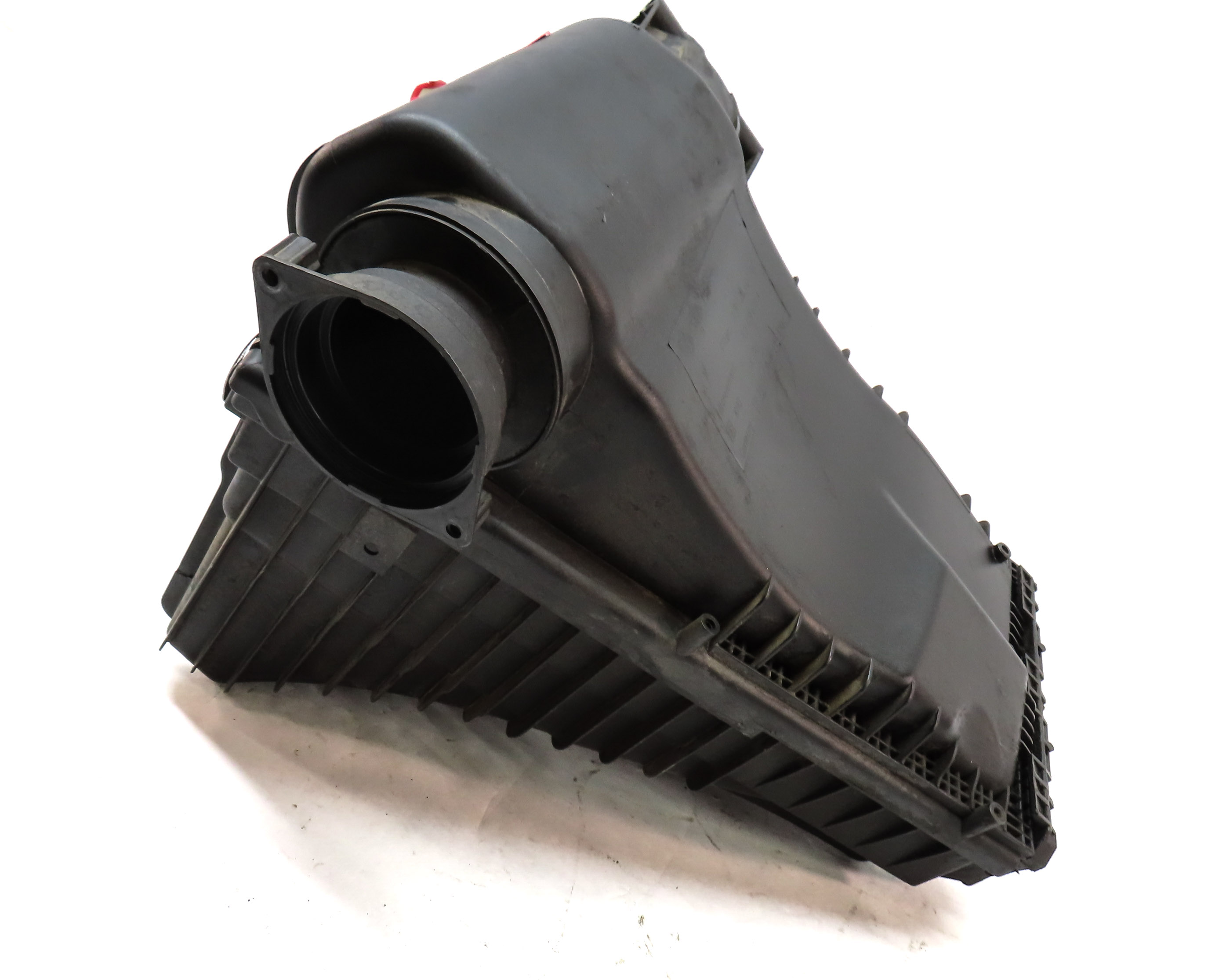 2007-2009 AUDI Q7 (4L) 4.2L ENGINE LEFT AIR INTAKE BOX AIR FILTER BOX — exact item pictured